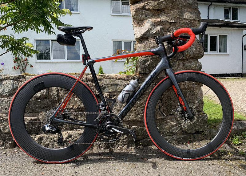 Carbonal carbon rims mount with Cannondale Synapse Carbon road bike
